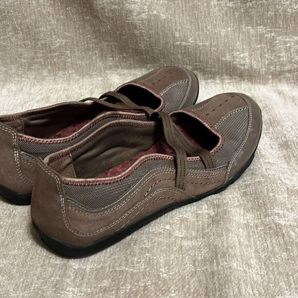 Clarks Cloudstepper Brown Flats - Picture 5 of 9